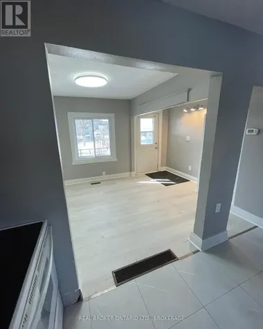 302 Mcconnell Avenue Cornwall ON K6H 4L5