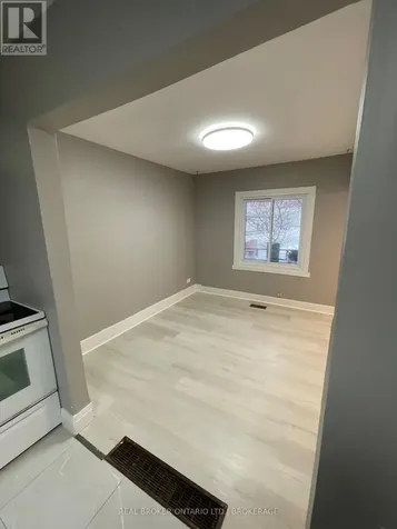 302 Mcconnell Avenue Cornwall ON K6H 4L5
