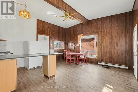 84 Bank Street North Renfrew ON K7V 2E2