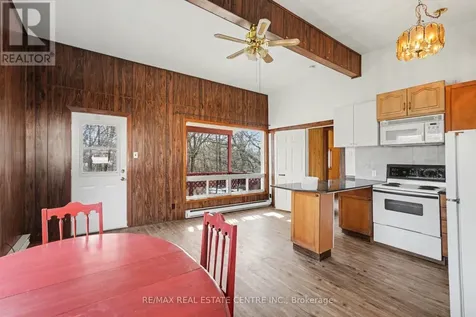 84 Bank Street North Renfrew ON K7V 2E2