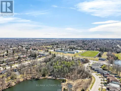 67 Beauchamp Drive North Cambridge ON N1S 0A2