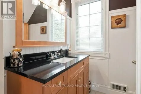 137 St George Street Central Elgin ON N5P 2M3