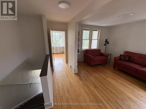 721 Cooper Street Ottawa ON K1R 5J5