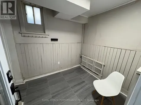 721 Cooper Street Ottawa ON K1R 5J5