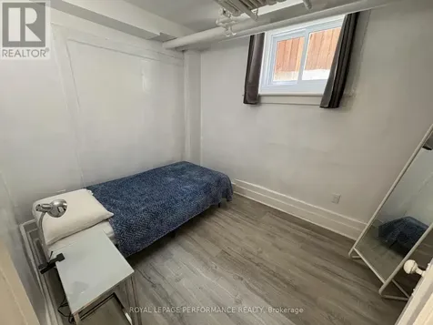 721 Cooper Street Ottawa ON K1R 5J5