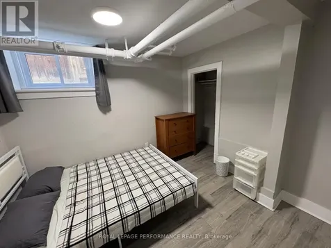 721 Cooper Street Ottawa ON K1R 5J5