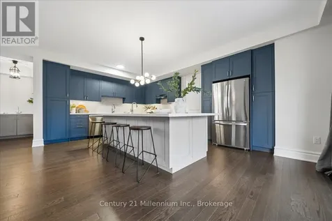161 Springside Crescent Blue Mountains ON L9Y 5L3