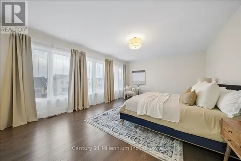161 Springside Crescent Blue Mountains ON L9Y 5L3