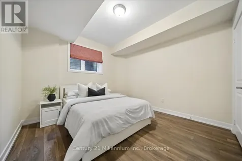 161 Springside Crescent Blue Mountains ON L9Y 5L3