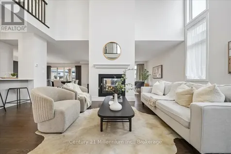 161 Springside Crescent Blue Mountains ON L9Y 5L3
