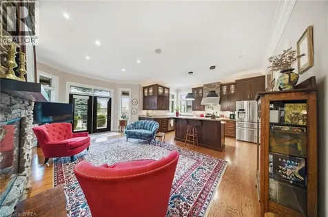 7 Ocean Way Port Dover ON N0A 1N7