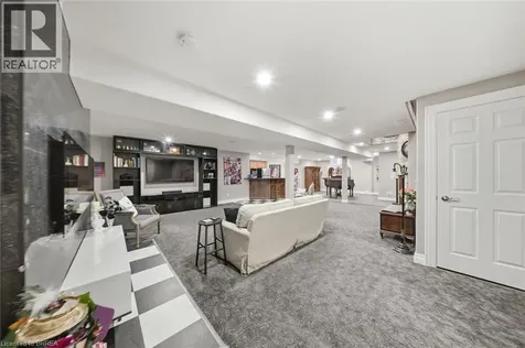 7 Ocean Way Port Dover ON N0A 1N7