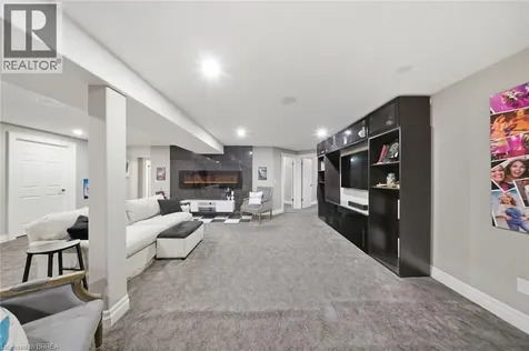 7 Ocean Way Port Dover ON N0A 1N7