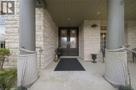 7 Ocean Way Port Dover ON N0A 1N7