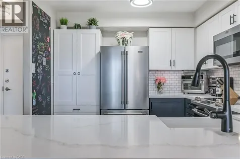 3845 Lakeshore Boulevard West Toronto ON M8W 4Y3