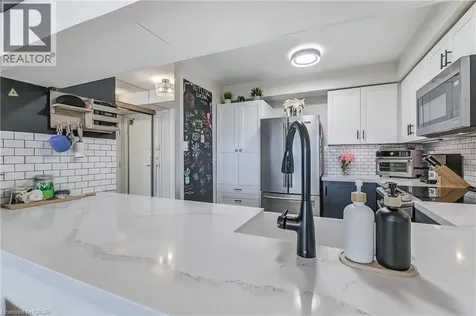 3845 Lakeshore Boulevard West Toronto ON M8W 4Y3