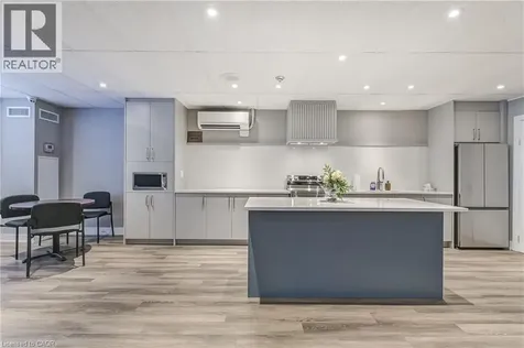 3845 Lakeshore Boulevard West Toronto ON M8W 4Y3