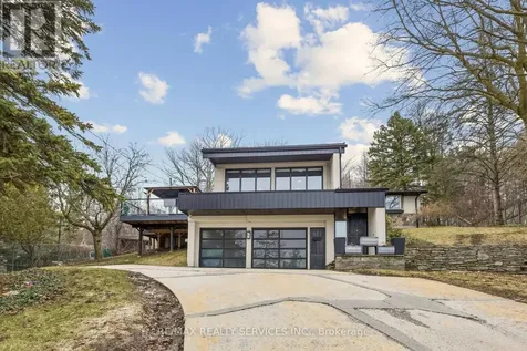 3 Chicopee Terrace Kitchener ON N2A 1T2