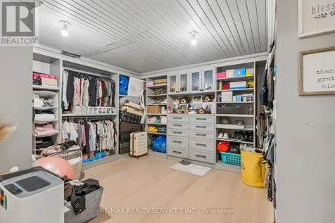 3 Chicopee Terrace Kitchener ON N2A 1T2