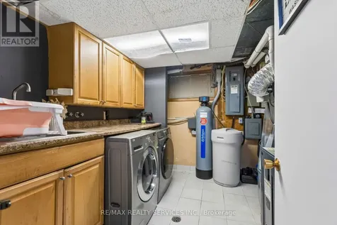3 Chicopee Terrace Kitchener ON N2A 1T2