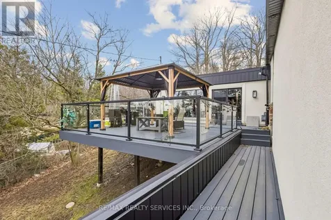 3 Chicopee Terrace Kitchener ON N2A 1T2
