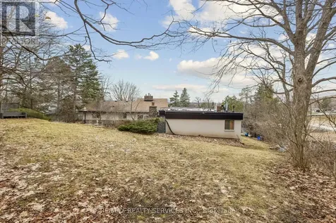 3 Chicopee Terrace Kitchener ON N2A 1T2