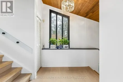 3 Chicopee Terrace Kitchener ON N2A 1T2