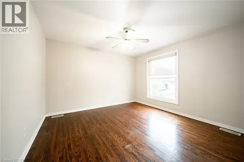 557 Trafford Crescent Oakville ON L6L 3T4