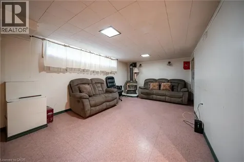 557 Trafford Crescent Oakville ON L6L 3T4