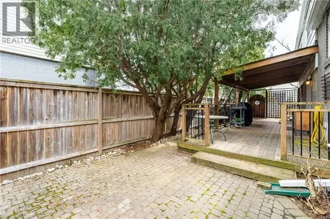 557 Trafford Crescent Oakville ON L6L 3T4