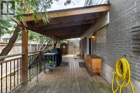 557 Trafford Crescent Oakville ON L6L 3T4