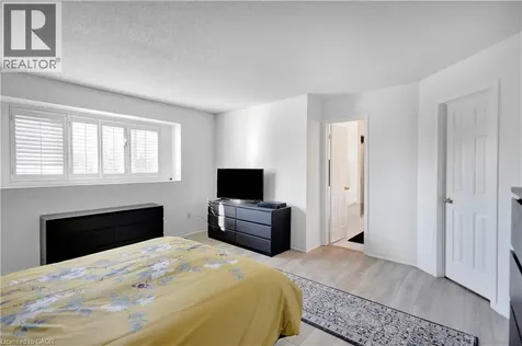57 Banbury Drive Ancaster ON L9K 1H8
