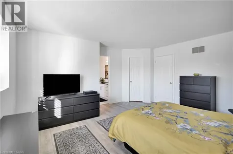 57 Banbury Drive Ancaster ON L9K 1H8
