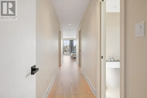 13 Fifth Avenue Ottawa ON K1S 2M2