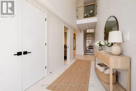 13 Fifth Avenue Ottawa ON K1S 2M2