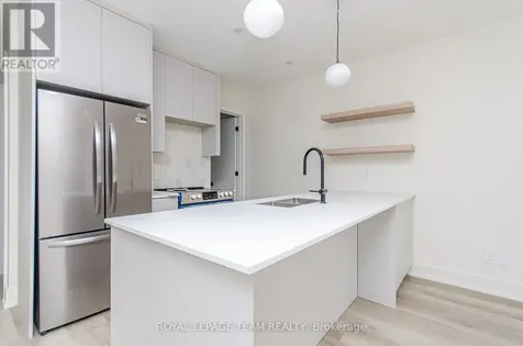 13 Fifth Avenue Ottawa ON K1S 2M2