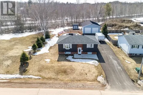 1108 Boundary Road Pembroke ON K8A 7X1