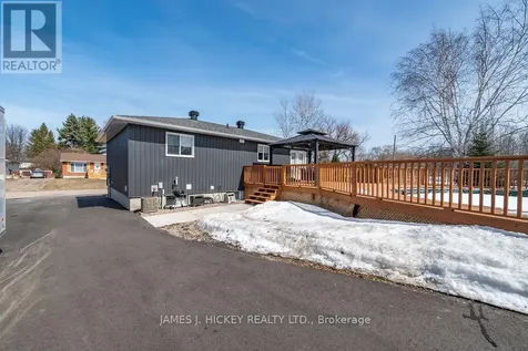 1108 Boundary Road Pembroke ON K8A 7X1