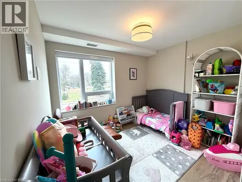 34 Norman Street Brantford ON N3R 2Y1