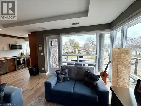 34 Norman Street Brantford ON N3R 2Y1