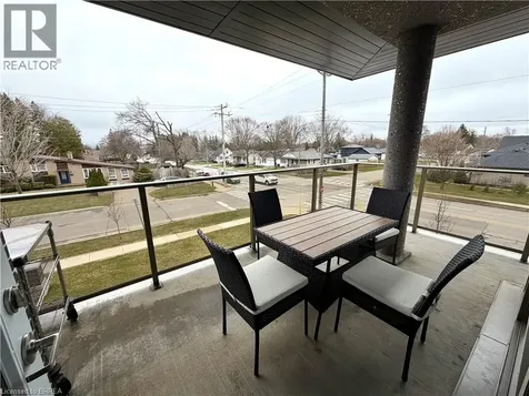 34 Norman Street Brantford ON N3R 2Y1