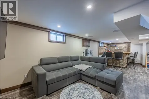 5 Bint Avenue Simcoe ON N3Y 4J4