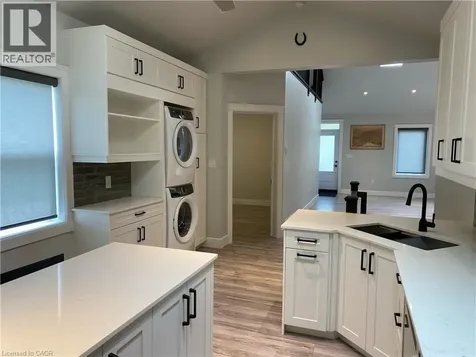 432 Bay Street North Hamilton ON L8L 1N3