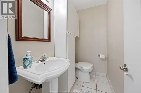 291 Elm Lakeshore ON N0R 1N0