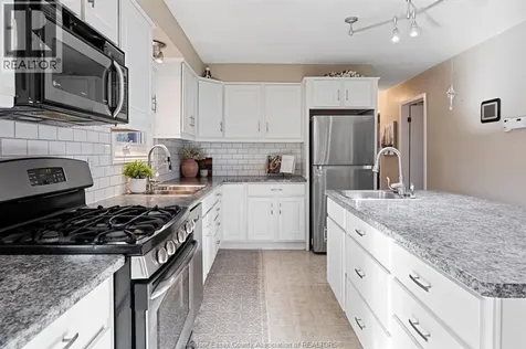 291 Elm Lakeshore ON N0R 1N0