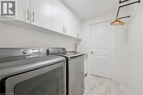 882 Fairway Road North Kitchener ON N2A 0C2