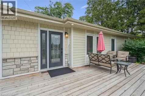 882 Fairway Road North Kitchener ON N2A 0C2