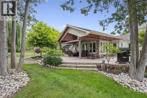 882 Fairway Road North Kitchener ON N2A 0C2