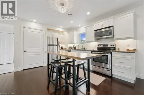 882 Fairway Road North Kitchener ON N2A 0C2