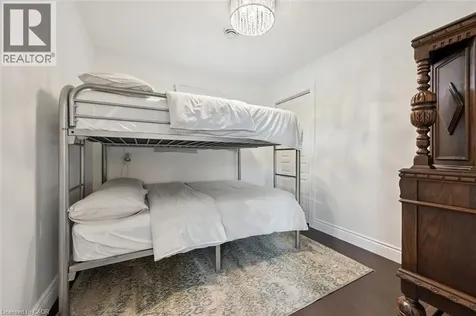 882 Fairway Road North Kitchener ON N2A 0C2